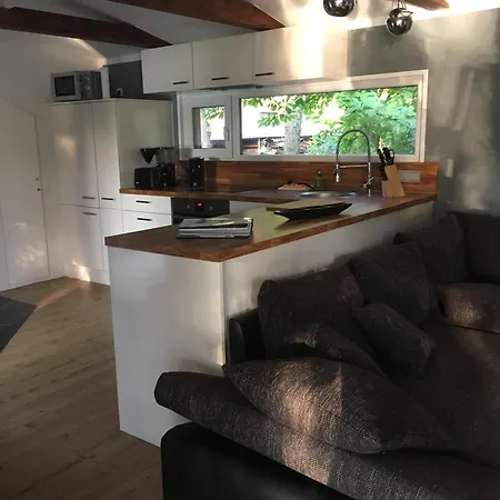 Haeuschen Direkt Am See Mit Sauna Bestensee