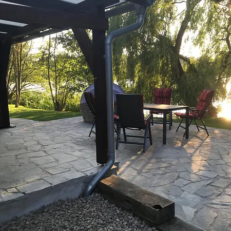 Haeuschen Direkt Am See Mit Sauna *